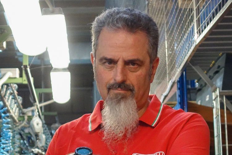 Renato Cifarelli 750 X 500